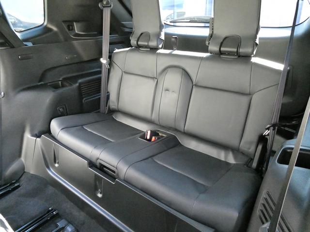 アウトランダーＰＨＥＶ Ｐ　黒革・アラウンドビュー・ＢＯＳＥサウンド・マイパイロット・ｅ－Ａｓｓｉｓｔ・純正ナビ・フルセグ・Ｓ－ＡＷＣ・純正エアロ・ミツビシコネクト・パワーバックドア・全席シートヒーター・ＨＵＤ・純正２０ＡＷ（17枚目）