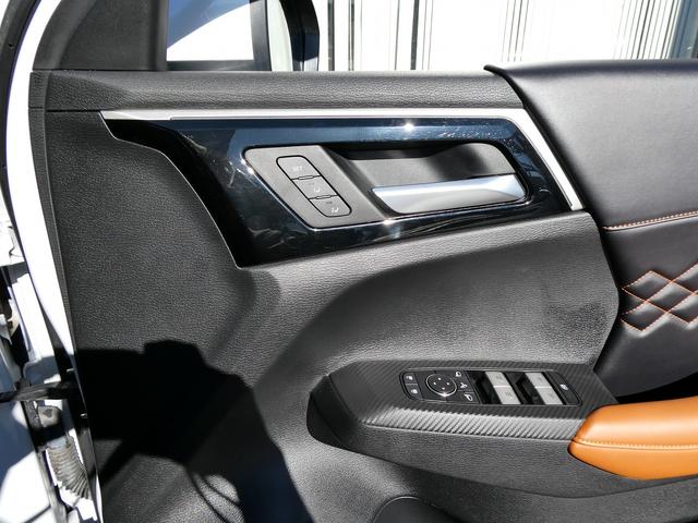 アウトランダーＰＨＥＶ Ｐ　黒革・アラウンドビュー・ＢＯＳＥサウンド・マイパイロット・ｅ－Ａｓｓｉｓｔ・純正ナビ・フルセグ・Ｓ－ＡＷＣ・純正エアロ・ミツビシコネクト・パワーバックドア・全席シートヒーター・ＨＵＤ・純正２０ＡＷ（44枚目）