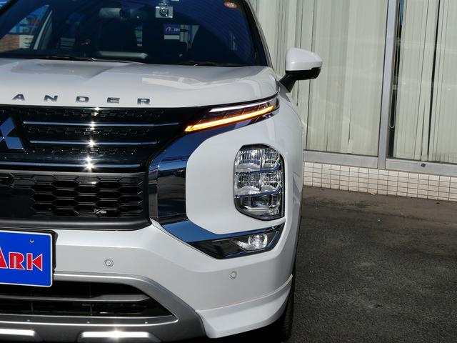 アウトランダーＰＨＥＶ Ｐ　黒革・アラウンドビュー・ＢＯＳＥサウンド・マイパイロット・ｅ－Ａｓｓｉｓｔ・純正ナビ・フルセグ・Ｓ－ＡＷＣ・純正エアロ・ミツビシコネクト・パワーバックドア・全席シートヒーター・ＨＵＤ・純正２０ＡＷ（56枚目）