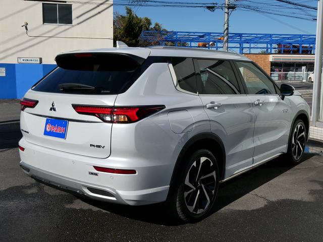 アウトランダーＰＨＥＶ Ｐ　黒革・アラウンドビュー・ＢＯＳＥサウンド・マイパイロット・ｅ－Ａｓｓｉｓｔ・純正ナビ・フルセグ・Ｓ－ＡＷＣ・純正エアロ・ミツビシコネクト・パワーバックドア・全席シートヒーター・ＨＵＤ・純正２０ＡＷ（74枚目）