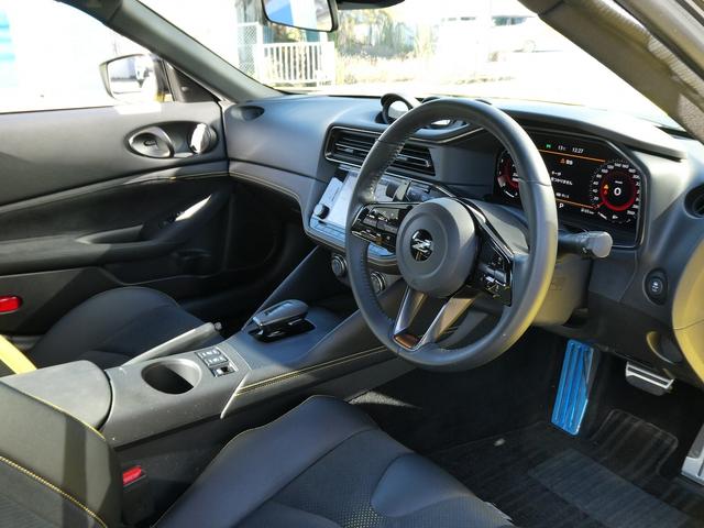 ２４０台限定車・黒革ハーフレザー・ＢＯＳＥサウンド・ＲＡＹＳ純正１９ＡＷ・イエローキャリパー・純正ナビ・フルセグ・ＬＥＤヘッド・シートヒーター・ドラレコ・アップルＣａｒＰｌａｙ・パワーシート