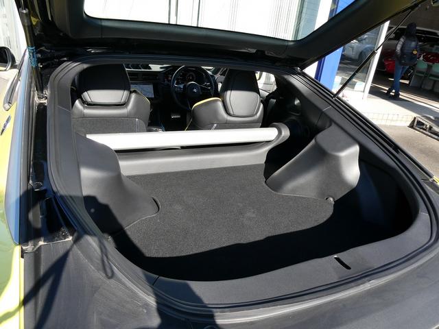 ２４０台限定車・黒革ハーフレザー・ＢＯＳＥサウンド・ＲＡＹＳ純正１９ＡＷ・イエローキャリパー・純正ナビ・フルセグ・ＬＥＤヘッド・シートヒーター・ドラレコ・アップルＣａｒＰｌａｙ・パワーシート