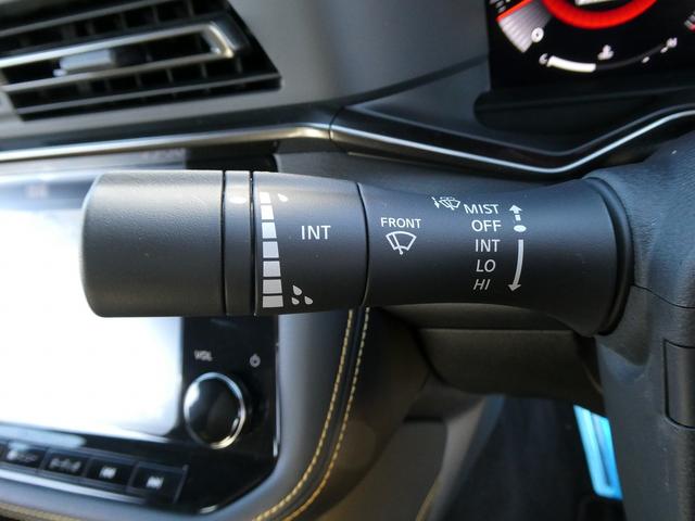 ２４０台限定車・黒革ハーフレザー・ＢＯＳＥサウンド・ＲＡＹＳ純正１９ＡＷ・イエローキャリパー・純正ナビ・フルセグ・ＬＥＤヘッド・シートヒーター・ドラレコ・アップルＣａｒＰｌａｙ・パワーシート