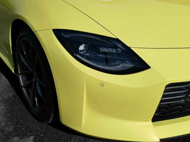 ２４０台限定車・黒革ハーフレザー・ＢＯＳＥサウンド・ＲＡＹＳ純正１９ＡＷ・イエローキャリパー・純正ナビ・フルセグ・ＬＥＤヘッド・シートヒーター・ドラレコ・アップルＣａｒＰｌａｙ・パワーシート