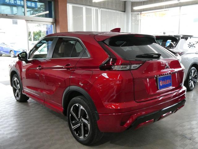 エクリプスクロスＰＨＥＶ Ｐ　１オーナー・ｅ－Ａｓｓｉｓｔ・Ｓ－ＡＷＣ・黒革ハーフレザー・アラウンドビューカメラ・純正ナビフルセグ・パドルシフト・パワーバックドア・マイパイロット・ＨＵＤ・純正１８ＡＷ・ＬＥＤヘッド・１５００Ｗ電源（6枚目）