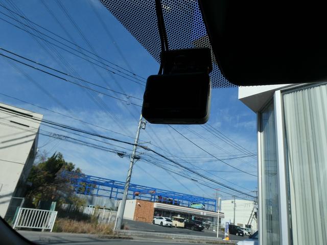 エクリプスクロスＰＨＥＶ Ｐ　１オーナー・ｅ－Ａｓｓｉｓｔ・Ｓ－ＡＷＣ・黒革ハーフレザー・アラウンドビューカメラ・純正ナビフルセグ・パドルシフト・パワーバックドア・マイパイロット・ＨＵＤ・純正１８ＡＷ・ＬＥＤヘッド・１５００Ｗ電源（35枚目）