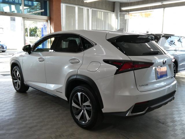 ＮＸ ＮＸ３００ｈ　Ｉパッケージ　後期・１オーナー・黒革Ｌ－ＴＥＸシート・３眼ＬＥＤヘッド・純正ナビ・フルセグ・Ｓ／Ｂカメラ・純正１８ＡＷ・パワーバックドア・セーフティＳ・パドルシフト・オートＨＩビーム・シートヒーター・ステアヒーター（6枚目）