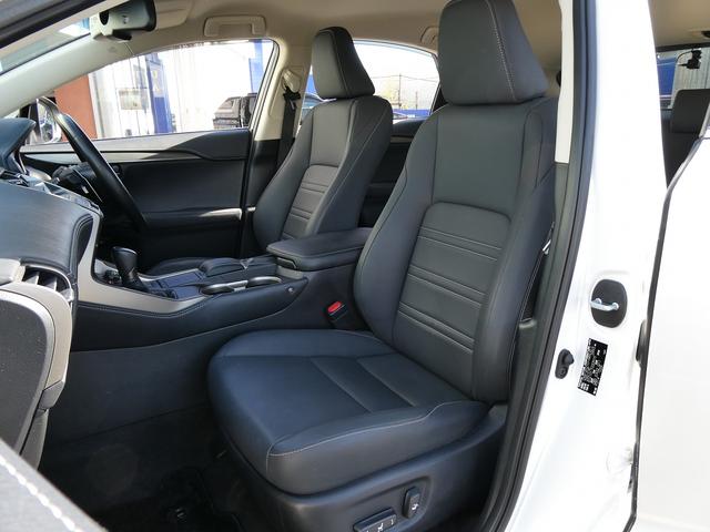 ＮＸ ＮＸ３００ｈ　Ｉパッケージ　後期・１オーナー・黒革Ｌ－ＴＥＸシート・３眼ＬＥＤヘッド・純正ナビ・フルセグ・Ｓ／Ｂカメラ・純正１８ＡＷ・パワーバックドア・セーフティＳ・パドルシフト・オートＨＩビーム・シートヒーター・ステアヒーター（17枚目）