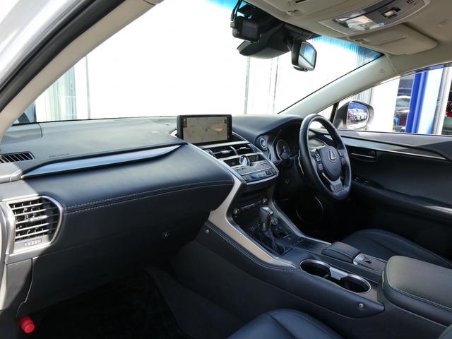 ＮＸ ＮＸ３００ｈ　Ｉパッケージ　後期・１オーナー・黒革Ｌ－ＴＥＸシート・３眼ＬＥＤヘッド・純正ナビ・フルセグ・Ｓ／Ｂカメラ・純正１８ＡＷ・パワーバックドア・セーフティＳ・パドルシフト・オートＨＩビーム・シートヒーター・ステアヒーター（18枚目）