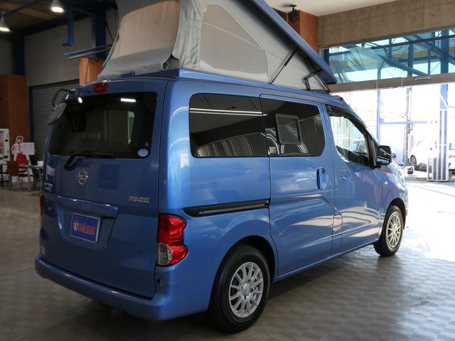 ＮＶ２００バネットバン 　キャンピングカー広島製　ポップ・コン　ポップアップルーフ・サブバッテリー・ＦＦヒーター・走行充電・外部入力電源・インバーター・シンク・コンロ・テーブル・ＳＤナビＢカメラ・ＰＯＰ．ＣＯＭ　キャンパーＲ（8枚目）