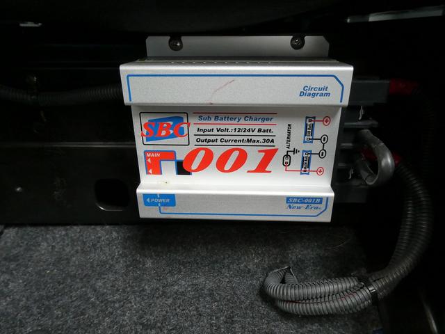 ＮＶ２００バネットバン 　キャンピングカー広島製　ポップ・コン　ポップアップルーフ・サブバッテリー・ＦＦヒーター・走行充電・外部入力電源・インバーター・シンク・コンロ・テーブル・ＳＤナビＢカメラ・ＰＯＰ．ＣＯＭ　キャンパーＲ（34枚目）