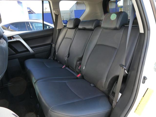 ランドクルーザープラド ＴＸ　Ｌパッケージ　１オーナー・トヨタセーフティセンス・モデリスタエアロ・黒革エアシート・純正９インチナビ・フルセグ・Ｂカメラ・ＯＰ１９ＡＷ・ＬＥＤヘッド・サイドステップ・５人乗り・ＬＫＡ・ＢＴオーディオ・パワーシート（15枚目）