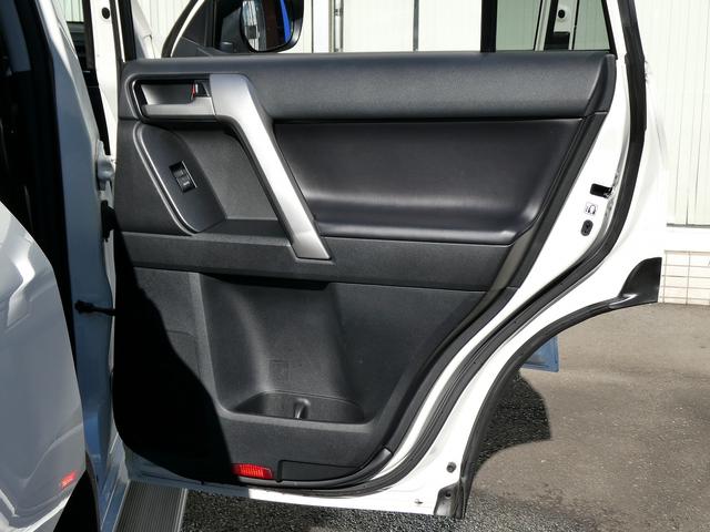 ランドクルーザープラド ＴＸ　Ｌパッケージ　１オーナー・トヨタセーフティセンス・モデリスタエアロ・黒革エアシート・純正９インチナビ・フルセグ・Ｂカメラ・ＯＰ１９ＡＷ・ＬＥＤヘッド・サイドステップ・５人乗り・ＬＫＡ・ＢＴオーディオ・パワーシート（43枚目）