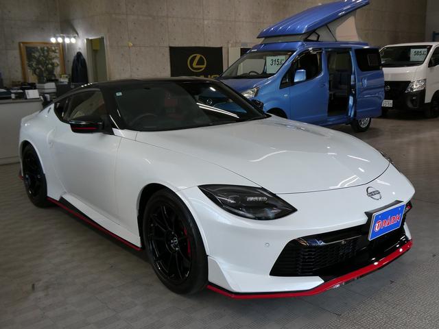 フェアレディZ ニスモ NISMO専用チューニング&エクステリア・レイズ製鍛造19インチAW&レッドキャリパー・RECARO製スポーツシート・BOSEサウンド・純正ナビ・フルセグ・LEDヘッド・パドルシフト・オートHIビーム(3枚目)