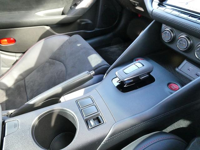 フェアレディZ ニスモ NISMO専用チューニング&エクステリア・レイズ製鍛造19インチAW&レッドキャリパー・RECARO製スポーツシート・BOSEサウンド・純正ナビ・フルセグ・LEDヘッド・パドルシフト・オートHIビーム(26枚目)