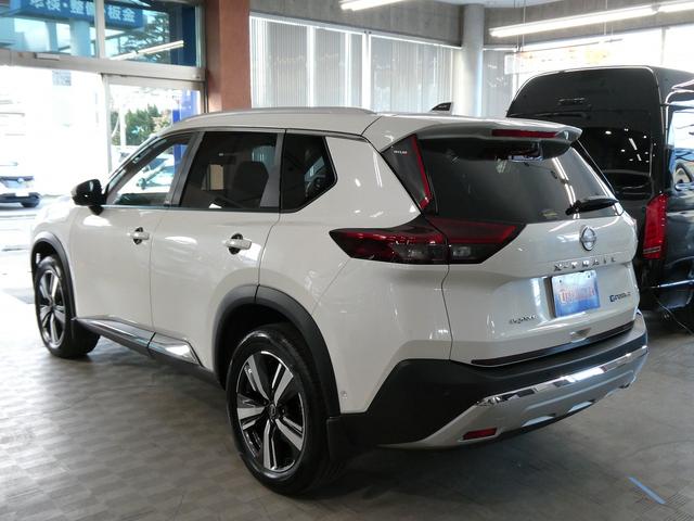 エクストレイル G e-4ORCE 黒革・プロパイロット・12.3型ナビ・フルセグ・BOSEサウンド・アラウンドビュー・デジタルインナー・プロパイロットパーキング・ニスモスポイラー・19AW・全席シートヒーター・HUD・パワーバックドア(6枚目)