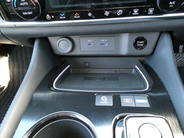 エクストレイル G e-4ORCE 黒革・プロパイロット・12.3型ナビ・フルセグ・BOSEサウンド・アラウンドビュー・デジタルインナー・プロパイロットパーキング・ニスモスポイラー・19AW・全席シートヒーター・HUD・パワーバックドア(29枚目)