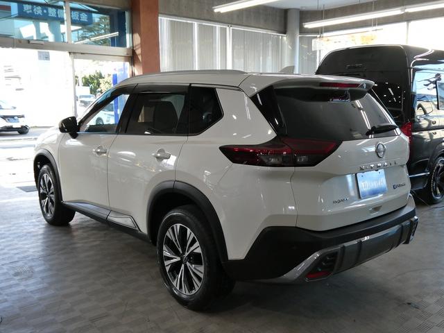 エクストレイル X e-4ORCE プロパイロット・12.3型ナビ・フルセグ・アラウンドビュー・カープレイ・防水セルクロスシート・フロントパワーシート・純正18AW・LEDヘッド・シートヒーター・BSM・パワーバックドア・1500W電源(6枚目)