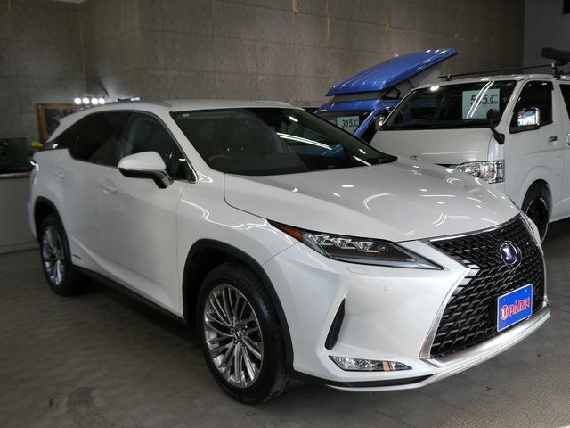 ＲＸ ＲＸ４５０ｈＬ　後期・１オーナー・茶革エアシート・パノラミックビュー・３眼ＬＥＤ・リアエンターシステム・タッチパネルナビ・フルセグ・ＨＵＤ・セーフティＳ・ＢＳＭ・オートＨＩビーム・リアシートヒーター・パワーバックドア（3枚目）