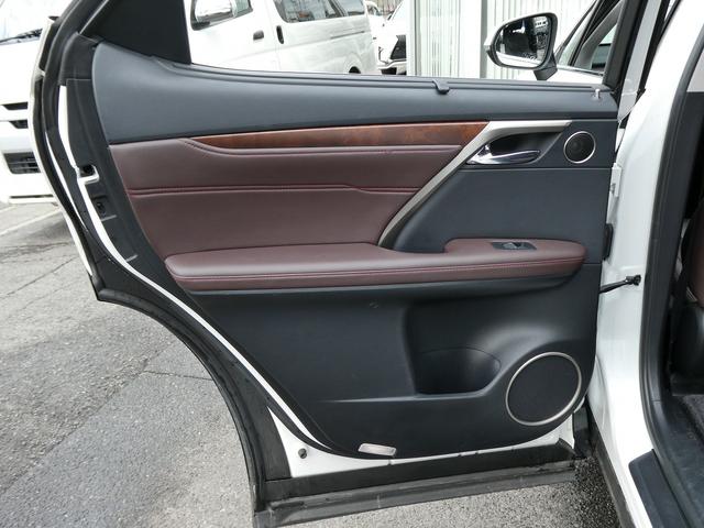 ＲＸ ＲＸ４５０ｈＬ　後期・１オーナー・茶革エアシート・パノラミックビュー・３眼ＬＥＤ・リアエンターシステム・タッチパネルナビ・フルセグ・ＨＵＤ・セーフティＳ・ＢＳＭ・オートＨＩビーム・リアシートヒーター・パワーバックドア（51枚目）