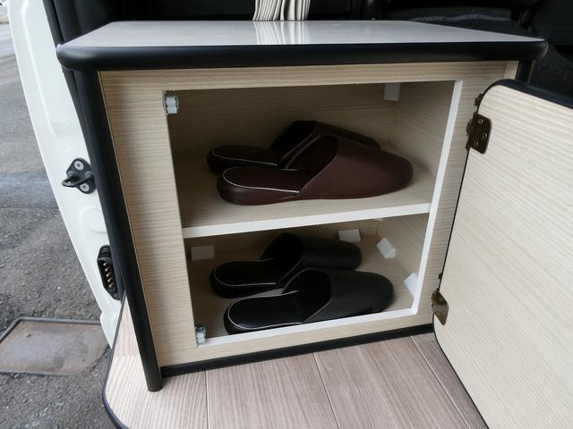 ハイエースバン ロングDX グリーンハンズ製 HAJIME リチウムバッテリー・電圧計・2000Wインバーター・外部電源・12Vクーラー・FFヒーター・走行時リアクーラー&ヒーター・シンク・40L冷蔵庫・9インチナビ・Bカメラ(29枚目)