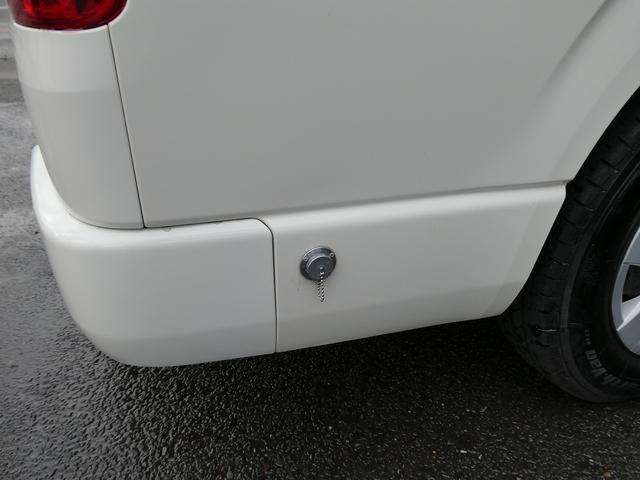 ハイエースバン ロングDX グリーンハンズ製 HAJIME リチウムバッテリー・電圧計・2000Wインバーター・外部電源・12Vクーラー・FFヒーター・走行時リアクーラー&ヒーター・シンク・40L冷蔵庫・9インチナビ・Bカメラ(51枚目)