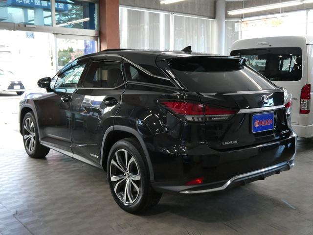 ＲＸ ＲＸ４５０ｈ　バージョンＬ　後期・白革エアシート・サンルーフ・パノラミックビューカメラ・純正タッチパネルナビ・フルセグ・３眼ＬＥＤヘッド・パワーバックドア・純正２０ＡＷ・リアシートヒーター・ＨＵＤ・セーフティＳ・ＢＳＭ・ＥＴＣ（6枚目）