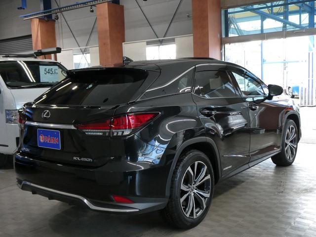 ＲＸ ＲＸ４５０ｈ　バージョンＬ　後期・白革エアシート・サンルーフ・パノラミックビューカメラ・純正タッチパネルナビ・フルセグ・３眼ＬＥＤヘッド・パワーバックドア・純正２０ＡＷ・リアシートヒーター・ＨＵＤ・セーフティＳ・ＢＳＭ・ＥＴＣ（8枚目）