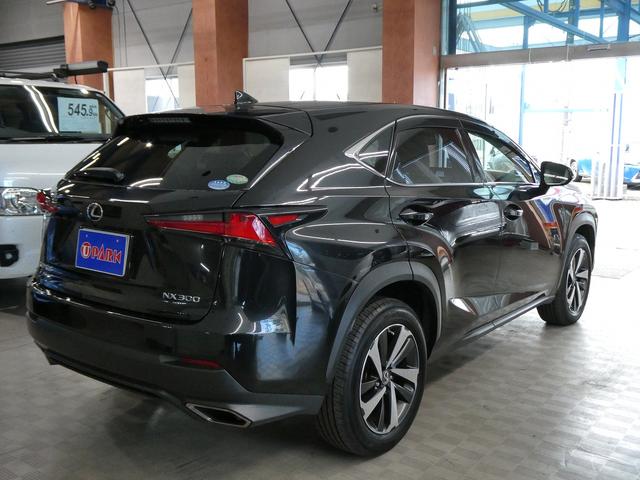 ＮＸ ＮＸ３００　Ｉパッケージ　後期・１オーナー・セーフティＳ・白革Ｌ－ＴＥＸシート・３眼ＬＥＤヘッド・純正ナビ・フルセグ・Ｓ／Ｂカメラ・パワーバックドア・純正１８ＡＷ・オートＨＩビーム・パドルシフト・本革ステア・シートヒーター（8枚目）