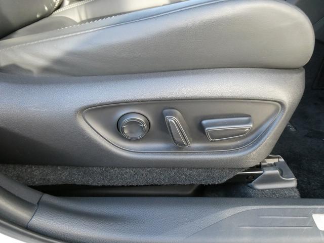 ＬＢＸ リラックス　セミアニリン本革シート・パノラミックビュー・９．８インチディスプレイオーディオ・アドバンスドパーク／ドライブ・パワーバックドア・ＨＵＤ・カープレイ・フルセグ・ＢＳＭ・オートＨＩビーム・純正１８ＡＷ・（36枚目）