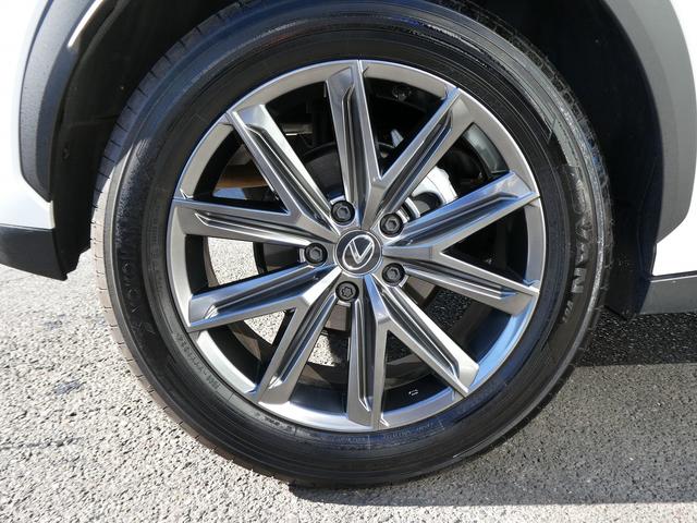 ＬＢＸ リラックス　セミアニリン本革シート・パノラミックビュー・９．８インチディスプレイオーディオ・アドバンスドパーク／ドライブ・パワーバックドア・ＨＵＤ・カープレイ・フルセグ・ＢＳＭ・オートＨＩビーム・純正１８ＡＷ・（56枚目）