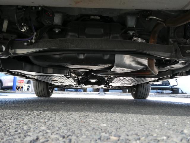 ＬＢＸ リラックス　セミアニリン本革シート・パノラミックビュー・９．８インチディスプレイオーディオ・アドバンスドパーク／ドライブ・パワーバックドア・ＨＵＤ・カープレイ・フルセグ・ＢＳＭ・オートＨＩビーム・純正１８ＡＷ・（68枚目）