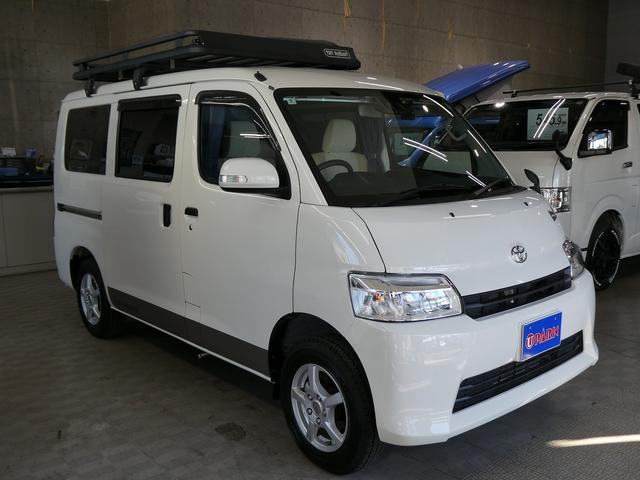 タウンエースバン ＧＬ　Ｋａｔｏｍｏｔｏｒ製　スイープ　４００Ａリチウムバッテリー・１７００Ｗインバーター・ＦＦヒーター・ＤＣ１２Ｖエアコン・２５Ｌ冷蔵庫・レンジ・シンク・サイドオーニング・走行充電・外部電源・ナビ・フルセグ（3枚目）