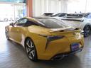 ＬＣ ＬＣ５００ｈ　Ｓパッケージ　アルカンターラ／本革シート・ブラック＆オレンジ内装・ベンチレーションシート・純正ナビ・フルセグ・３眼ＬＥＤ・ＣＦＲＰルーフ・アクティブリアウィング・純正２１ＡＷ・コーナーソナー・プリクラッシュ・（7枚目）