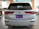 アウトランダーＰＨＥＶ Ｐ　黒革・アラウンドビュー・ＢＯＳＥサウンド・マイパイロット・ｅ－Ａｓｓｉｓｔ・純正ナビ・フルセグ・Ｓ－ＡＷＣ・純正エアロ・ミツビシコネクト・パワーバックドア・全席シートヒーター・ＨＵＤ・純正２０ＡＷ（7枚目）
