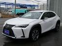 UX250h バージョンL 本革エアシート・パノラミックビュー・3眼LEDヘッド・純正ナビ・フルセグ・カープレイ・ステアヒーター・パワーバックドア・セーフティS・BSM・純正18AW・オートHIビーム・パワーシート・ETC2.0(64枚目)
