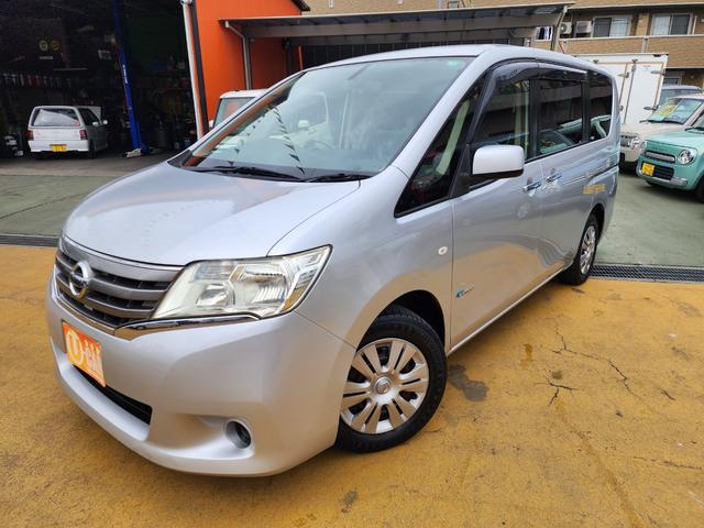 セレナ ２０Ｘ　Ｓ－ハイブリッド　８インチＳＤナビ　フルセグ　左パワースライド　ＢＴオーディオ　バックカメラ　スマートキー　Ｗエアバック　ＡＢＳ　ドラレコ　３列８人乗り（3枚目）