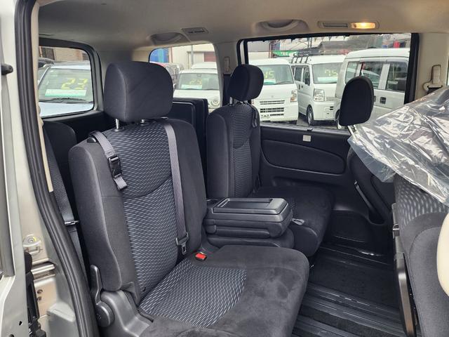 セレナ ２０Ｘ　Ｓ－ハイブリッド　８インチＳＤナビ　フルセグ　左パワースライド　ＢＴオーディオ　バックカメラ　スマートキー　Ｗエアバック　ＡＢＳ　ドラレコ　３列８人乗り（22枚目）