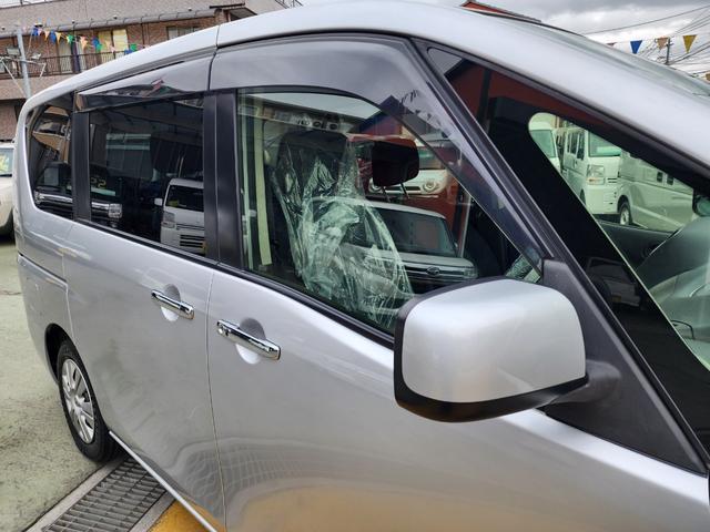 セレナ ２０Ｘ　Ｓ－ハイブリッド　８インチＳＤナビ　フルセグ　左パワースライド　ＢＴオーディオ　バックカメラ　スマートキー　Ｗエアバック　ＡＢＳ　ドラレコ　３列８人乗り（30枚目）