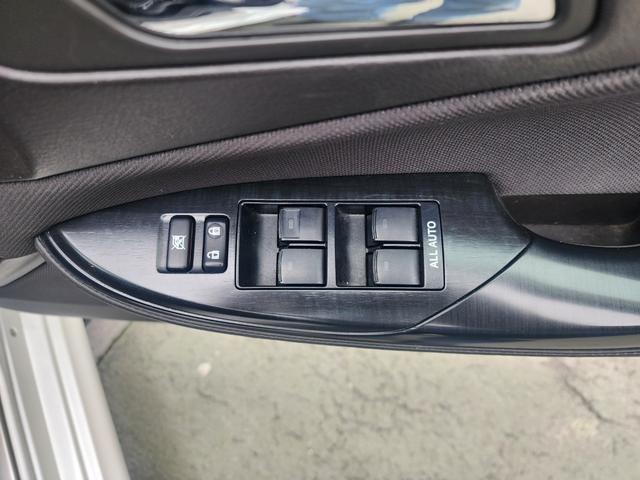 クラウン 2.5アスリート ナビパッケージ フルセグ BTオーディオ ローダウン 社外19AW ETC HID スマートキー 社外シートカバー D席パワーシート モデリスタエアロ(12枚目)