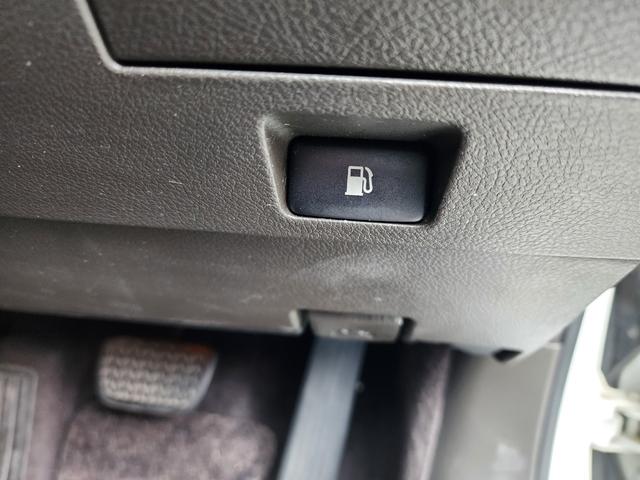 クラウン 2.5アスリート ナビパッケージ フルセグ BTオーディオ ローダウン 社外19AW ETC HID スマートキー 社外シートカバー D席パワーシート モデリスタエアロ(15枚目)