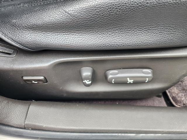 クラウン 2.5アスリート ナビパッケージ フルセグ BTオーディオ ローダウン 社外19AW ETC HID スマートキー 社外シートカバー D席パワーシート モデリスタエアロ(21枚目)