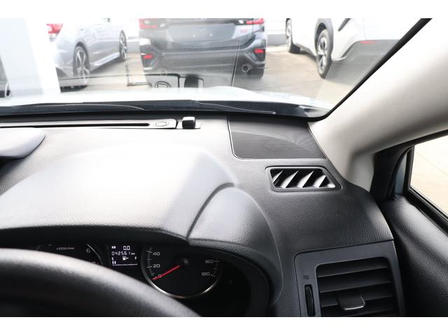 ★運転席インパネ★目立つ汚れや傷などは殆どございません★