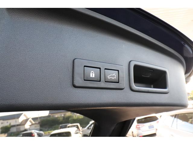 レヴォーグ ＳＴＩ　スポーツ　ＥＸ　アイサイトＸ搭載車ナビ　ＥＴＣ２．０　１１．６インチナビ　純正前後ドラレコ　パワーリヤゲート　スマートリヤビューミラー　スバルホーン　リヤソナー　ＣＤ、ＤＶＤデッキ　ＬＥＤライナー　追従クルコン　ＴＶキット　Ｆ，Ｓ，Ｒカメラ（24枚目）