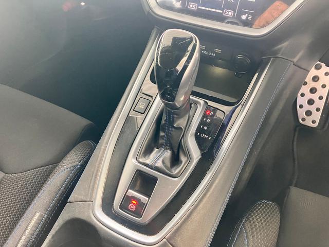 レヴォーグ １，８ＧＴ－Ｈ　ＥＸ　アイサイトＸ　ナビ　Ｆ・Ｓ・Ｒカメラ　１１．６純正ナビ　ＵＳＢ　Ｂｌｕｅｔｏｏｔｈ　ＡＵＸ　ドラレコ　マット＆バイザー　ＡＶＨ　ＳＲＨ　前席Ｐシート＆全席ヒーター　ドアミラーオート　プッシュ　１オーナー　禁煙車　記録簿　ＬＥＤ＆ライナー（17枚目）