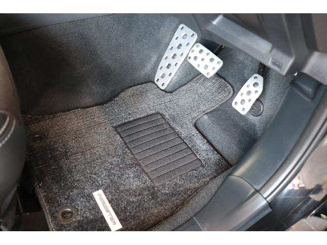 フォレスター スポーツ　アイサイト　ナビＴＶ　ＥＴＣ２　Ｆ・Ｓ・Ｒカメラ　ナビ　ＴＶ　ＥＴＣ２　Ｆ・Ｓ・Ｒカメラ　ＣＤ　ＤＶＤ　ＢＤ　ＳＤ　ＢＴ　ステアリモコン　ステアヒーター　ｓｔｉマフラー　Ｆタワーバー　ドアミラーオート　カーゴステップパネル　運転席シートメモリー（12枚目）