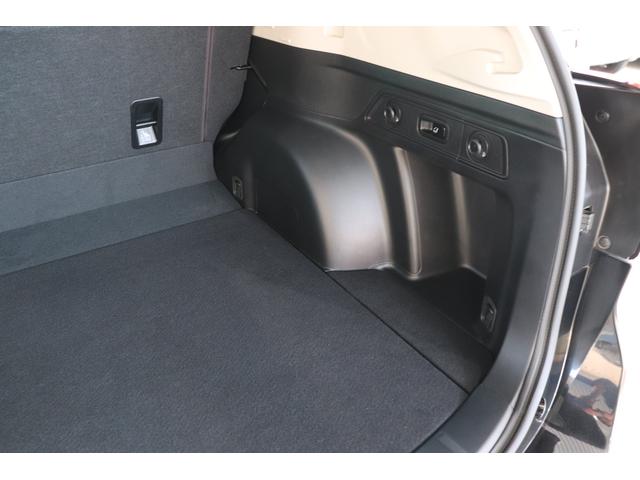 フォレスター スポーツ　アイサイト　ナビＴＶ　ＥＴＣ２　Ｆ・Ｓ・Ｒカメラ　ナビ　ＴＶ　ＥＴＣ２　Ｆ・Ｓ・Ｒカメラ　ＣＤ　ＤＶＤ　ＢＤ　ＳＤ　ＢＴ　ステアリモコン　ステアヒーター　ｓｔｉマフラー　Ｆタワーバー　ドアミラーオート　カーゴステップパネル　運転席シートメモリー（23枚目）