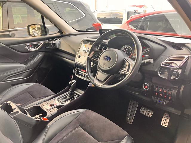 フォレスター スポーツ　アイサイト　ナビＴＶ　ＥＴＣ　Ｆ・Ｓ・Ｒカメラ　ＦＸ８００Ｄ　ドラレコ　ｈｄｍｉ　ＵＳＢ　Ｂｌｕｅｔｏｏｔｈ　運転席シートメモリー　タイヤ山９分　ドリンクイルミ　ＳＴＩスポイラー（Ｆ・Ｓ）　ドアハンドルプロテクター　ドアミラーオート　マット（15枚目）