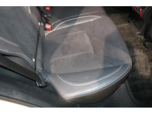 フォレスター スポーツ　アイサイト　ナビＴＶ　ＥＴＣ２　Ｆ・Ｓ・Ｒカメラ　ＦＸ８００Ｄ　ＣＤ　ＤＶＤ　ＢＤ　ＳＤ　ＢＴ　ステアリモコン　ステアヒーター　ステアリモコン　ＡＶＨ　ＳＲＨ　半皮＆前席Ｐシート＆全席ヒーター　ドアミラーオート　カーゴステップパネル　カーゴマット（9枚目）