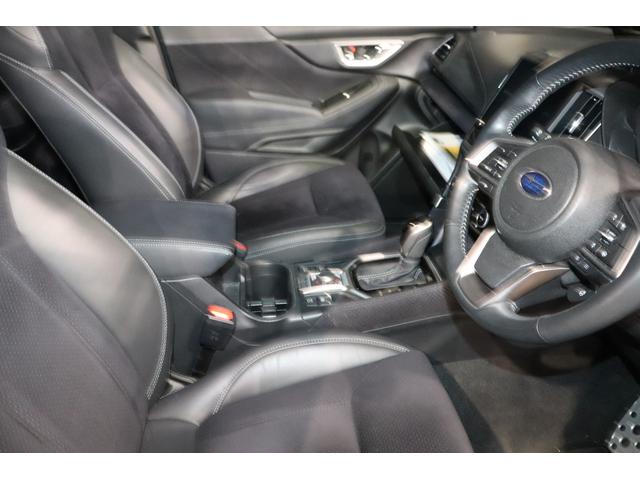 フォレスター スポーツ　アイサイト　ナビＴＶ　ＥＴＣ２　Ｆ・Ｓ・Ｒカメラ　ＦＸ８００Ｄ　ＣＤ　ＤＶＤ　ＢＤ　ＳＤ　ＢＴ　ステアリモコン　ステアヒーター　ステアリモコン　ＡＶＨ　ＳＲＨ　半皮＆前席Ｐシート＆全席ヒーター　ドアミラーオート　カーゴステップパネル　カーゴマット（17枚目）